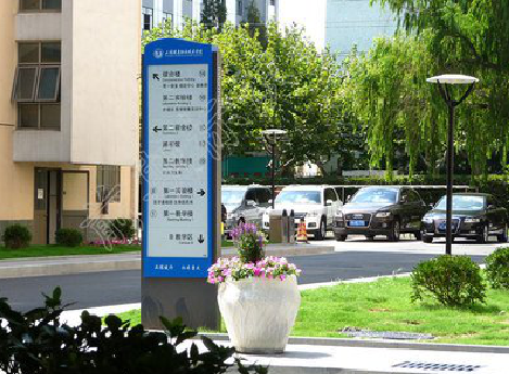 竹溪哪些因素影响宣传栏的制作？